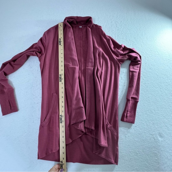 athleta  pranayama open front nirvana wrap in victorian berry size xs - Picture 10 of 10
